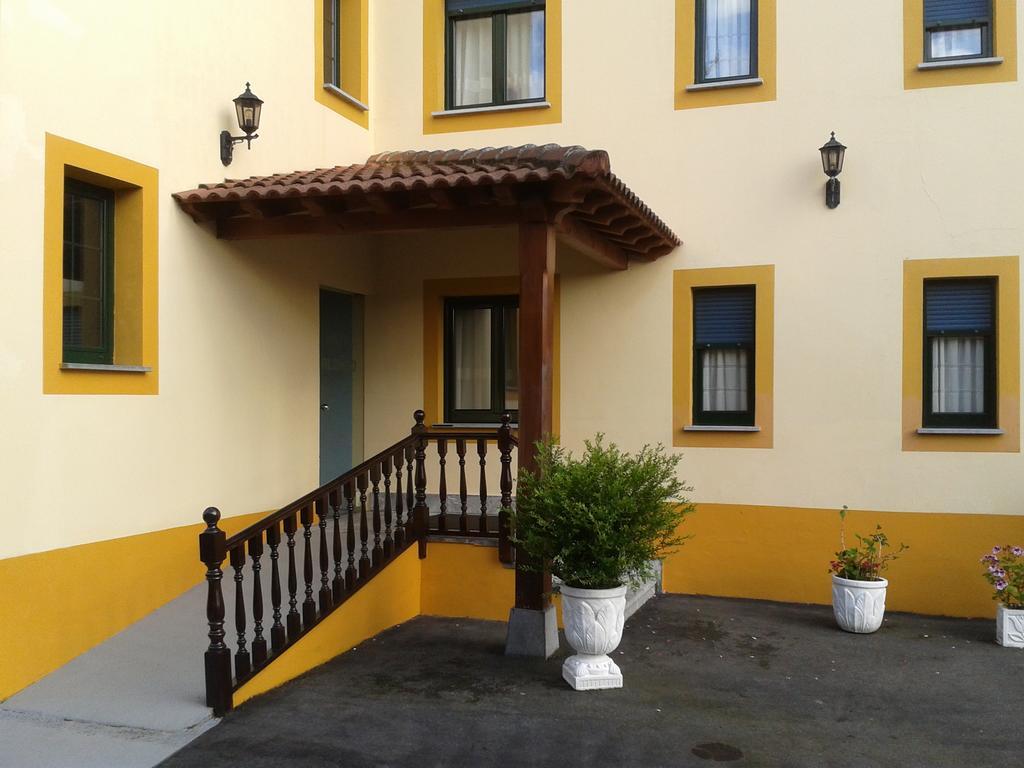 Hotel Alonso Llanes Exterior photo