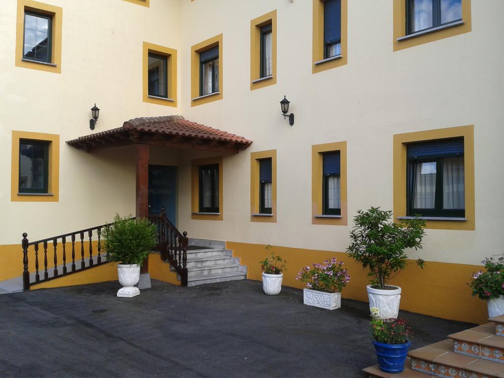 Hotel Alonso Llanes Exterior photo